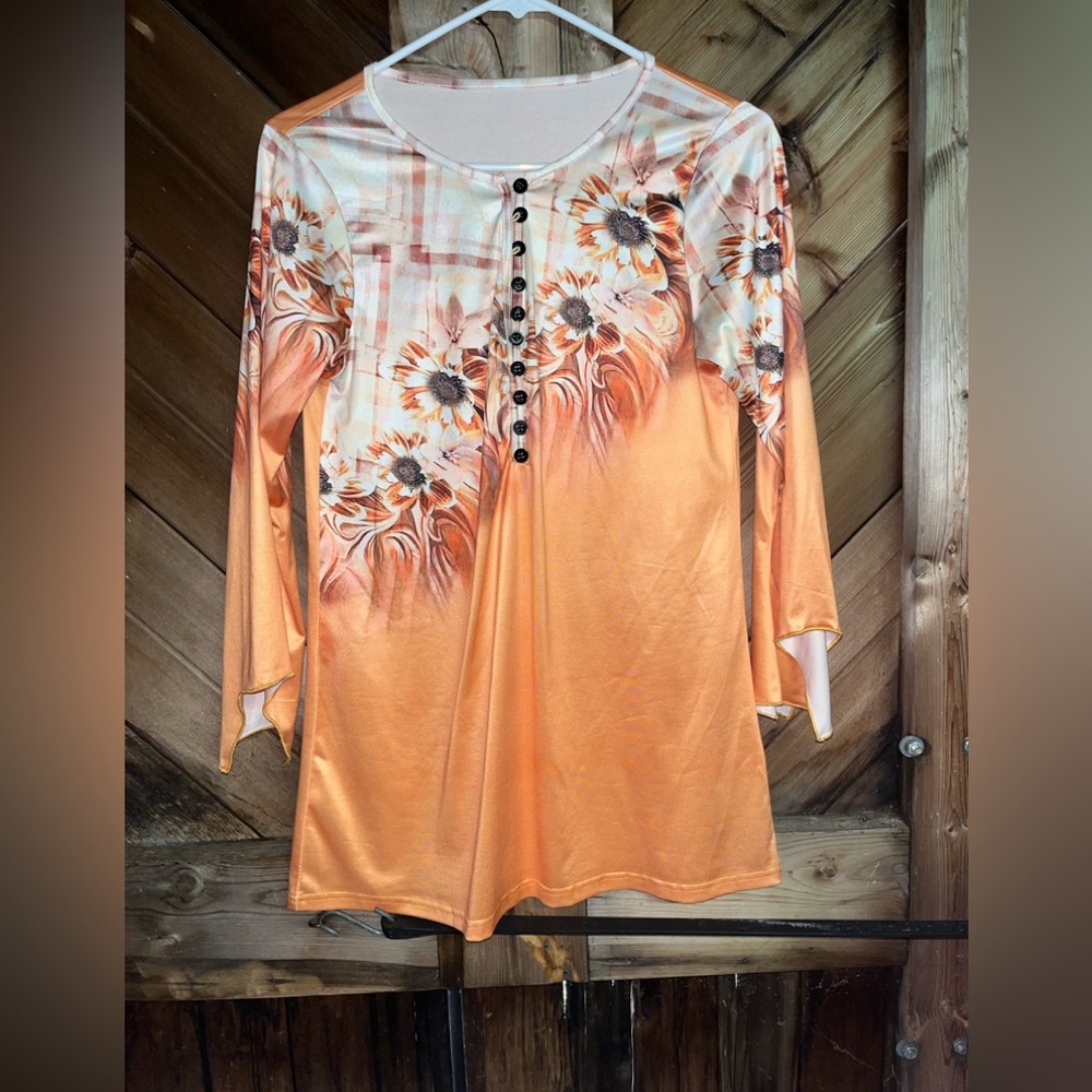 Cute sunflower shirt